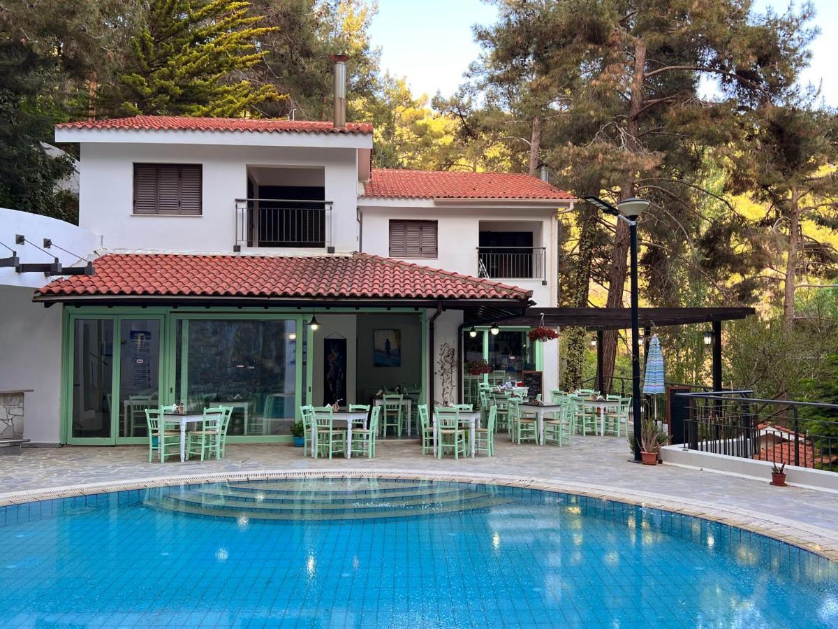 Poed Residences Platres Exterior foto